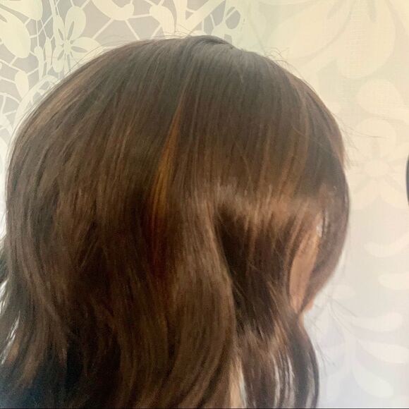 Forever Young long brown synthetic wig. Size OS - Picture 5 of 12